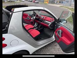 Weiß Gebraucht 2011 Smart ForTwo Cabrio Cabrio | 7.444 €