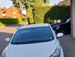 Gebraucht 2013 Hyundai Elantra Limousine | 7.000 €