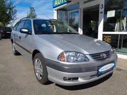 Silber Gebraucht 2002 Toyota Avensis Terra Kombi | 3.500 € (Superpreis)