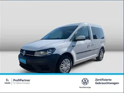 Weiß Gebraucht 2019 VW Caddy Trendline Van / Kleinbus | 15.990 € (Fairer Preis)
