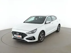 Weiß Gebraucht 2021 Hyundai i30 Edition 30 Limousine | 15.540 € (Superpreis)