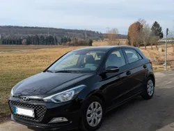 Schwarz Gebraucht 2017 Hyundai i20 GO! Kleinwagen | 6.900 € (Fairer Preis)