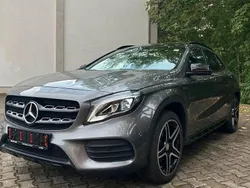 Grau Gebraucht 2017 Mercedes GLA200 AMG line SUV | 24.999 € (Teuer)