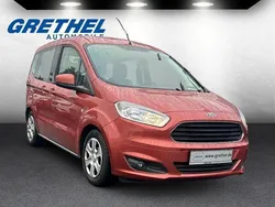 Rot Gebraucht 2015 Ford Tourneo Courier Trend Van / Kleinbus | 10.990 € (Fairer Preis)