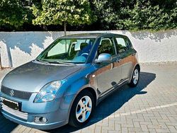 Grau Gebraucht 2007 Suzuki Swift Kleinwagen | 1.950 € (Fairer Preis)