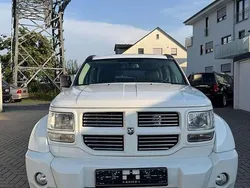 Weiß Gebraucht 2011 Dodge Nitro SXT SUV | 13.850 € (Fairer Preis)