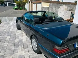 Blau Gebraucht 1997 Mercedes E220 Edition Cabrio | 16.500 € (Superpreis)