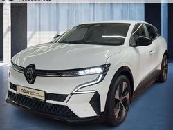 Weiß Gebraucht 2022 Renault Mégane Equilibre Limousine | 24.210 € (Etwas zu teuer)