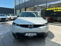 Weiß Gebraucht 2020 Mazda MX30 Comfort SUV | 15.450 € (Fairer Preis)