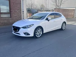 Weiß Gebraucht 2014 Mazda 3 Sports-Line Limousine | 10.000 € (Etwas zu teuer)