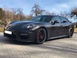 Porsche Panamera GTS