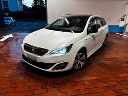 Weiß Gebraucht 2016 Peugeot 308 Kombi | 6.900 € (Fairer Preis)