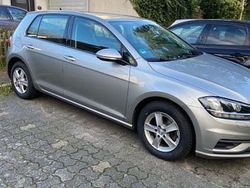 Grau Gebraucht 2017 VW Golf VII Sound Limousine | 9.700 € (Guter Preis)