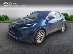 Midnight teal metallic/ dach schwarz Gebraucht 2023 Toyota C-HR Team SUV | 28.980 € (Fairer Preis)