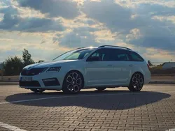 Weiß Gebraucht 2017 Skoda Octavia RS Kombi | 17.500 € (Fairer Preis)