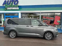 Indiumgrau metallic Gebraucht 2024 VW T7 Life Van | 59.490 € (Etwas zu teuer)