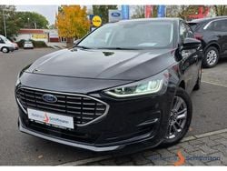 Schwarz Gebraucht 2022 Ford Focus Titanium Limousine | 18.699 € (Superpreis)