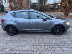 Grau Gebraucht 2017 Seat Leon Style Limousine | 11.200 € (Fairer Preis)