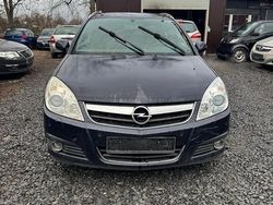 Blau Gebraucht 2005 Opel Signum Kleinwagen | 2.800 € (Teuer)