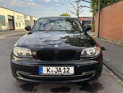 Schwarz Gebraucht 2011 BMW 116 Kleinwagen | 6.500 € (Teuer)