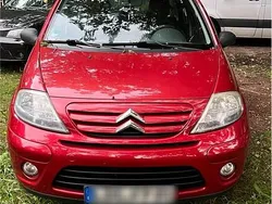 Rot Gebraucht 2008 Citroën C3 Kleinwagen | 2.650 € (Teuer)