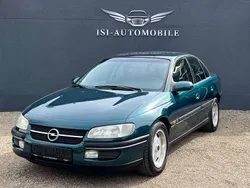 Grün Gebraucht 1994 Opel Omega Limousine | 4.999 €