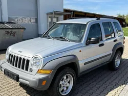 Bright silver metallic Gebraucht 2005 Jeep Cherokee SUV | 3.900 € (Superpreis)