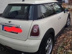 Weiß Gebraucht 2009 Mini ONE Kleinwagen | 2.200 € (Superpreis)