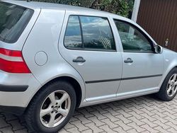Silber Gebraucht 2002 VW Golf IV Kleinwagen | 1.400 € (Fairer Preis)