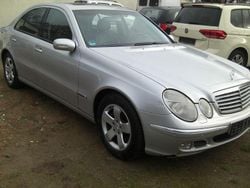 Silber Gebraucht 2002 Mercedes E500 Elegance Limousine | 3.999 € (Guter Preis)