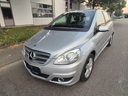 Silber Gebraucht 2009 Mercedes B160 Van / Kleinbus | 5.999 € (Fairer Preis)