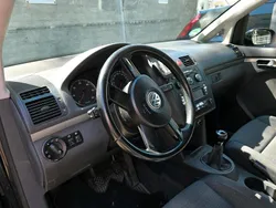 Schwarz Gebraucht 2003 VW Touran Van / Kleinbus | 900 € (Guter Preis)
