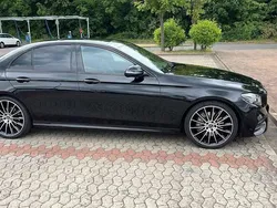 Schwarz Gebraucht 2020 Mercedes 220 Limousine | 42.000 €