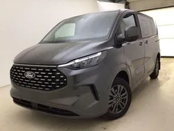 Grau Gebraucht 2025 Ford Tourneo Custom Titanium Van / Kleinbus | 43.690 € (Teuer)