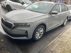 Stahl grau Neu 2025 Skoda Octavia Selection Kombi | 35.495 € (Fairer Preis)