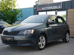 Grau Gebraucht 2016 Skoda Fabia Cool Edition Limousine | 6.900 € (Fairer Preis)