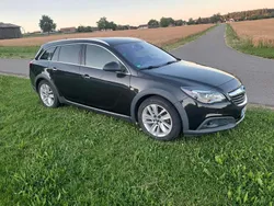 Schwarz Gebraucht 2014 Opel Insignia Country Tourer Kombi | 11.200 € (Teuer)