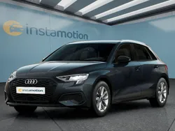 Grau Gebraucht 2023 Audi A3 Kleinwagen | 28.899 € (Teuer)