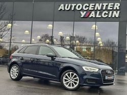 Moonnight blue metallic Gebraucht 2019 Audi A3 Sport Limousine | 18.890 € (Guter Preis)