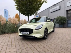 Gelb Gebraucht 2024 Suzuki Swift Comfort+ Limousine | 18.990 € (Etwas zu teuer)