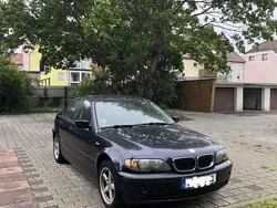 Blau Gebraucht 2004 BMW 318 Limousine | 2.700 € (Fairer Preis)