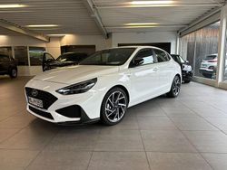Weiß Gebraucht 2023 Hyundai i30 N Line Limousine | 21.800 € (Fairer Preis)
