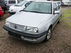 Silber Gebraucht 1997 VW Vento Limousine | 3.400 €