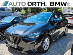 Schwarz Gebraucht 2024 BMW 218 Active Tourer M Sport Van / Kleinbus | 35.800 € (Fairer Preis)
