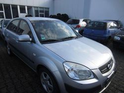Diamantsilber met. Gebraucht 2006 Kia Rio EX Kleinwagen | 990 € (Superpreis)