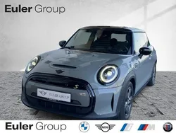 Moonwalk grey (metallic) Gebraucht 2022 Mini Cooper SE Kleinwagen | 15.999 € (Guter Preis)