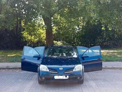 Blau Gebraucht 2004 Nissan Primera Limousine | 3.900 € (Teuer)
