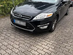 Schwarz Gebraucht 2011 Ford Mondeo Kombi | 2.800 € (Guter Preis)
