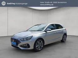 Silber Gebraucht 2024 Hyundai i30 Trend Limousine | 18.980 € (Guter Preis)