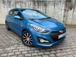 Blau Gebraucht 2014 Hyundai i30 Limousine | 5.690 € (Fairer Preis)